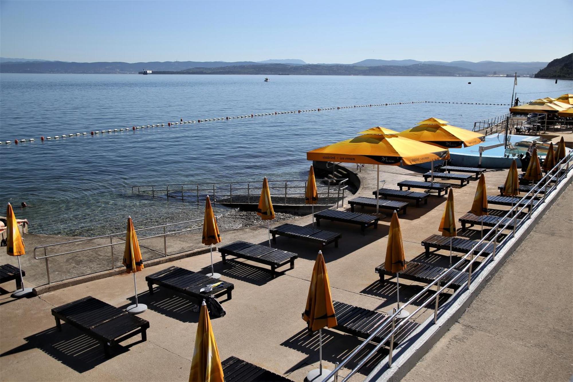 Floramare Health Resort Изола Екстериор снимка