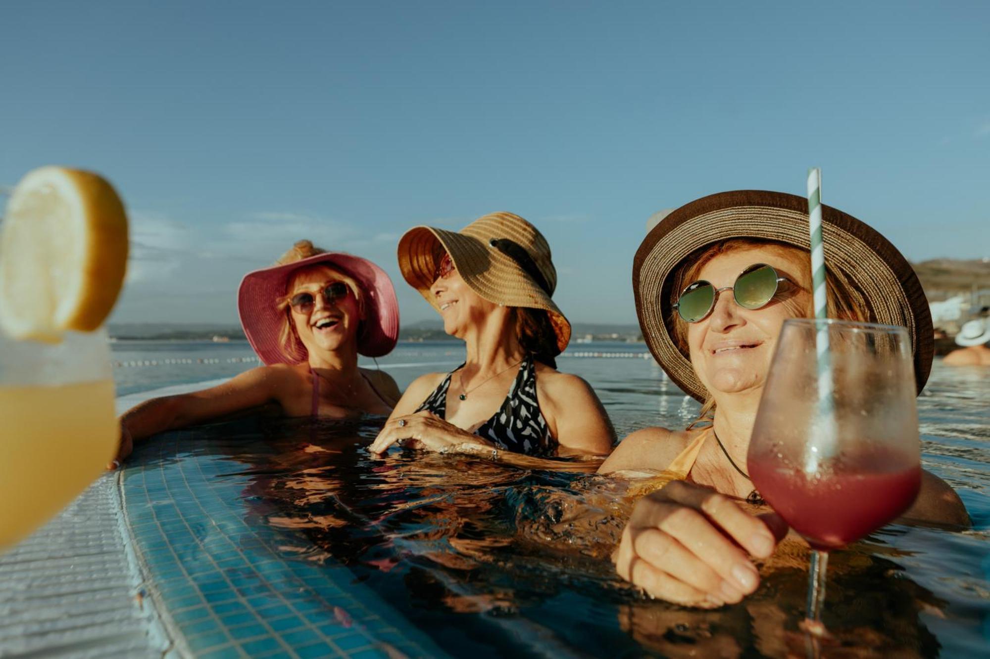 Floramare Health Resort Изола Екстериор снимка
